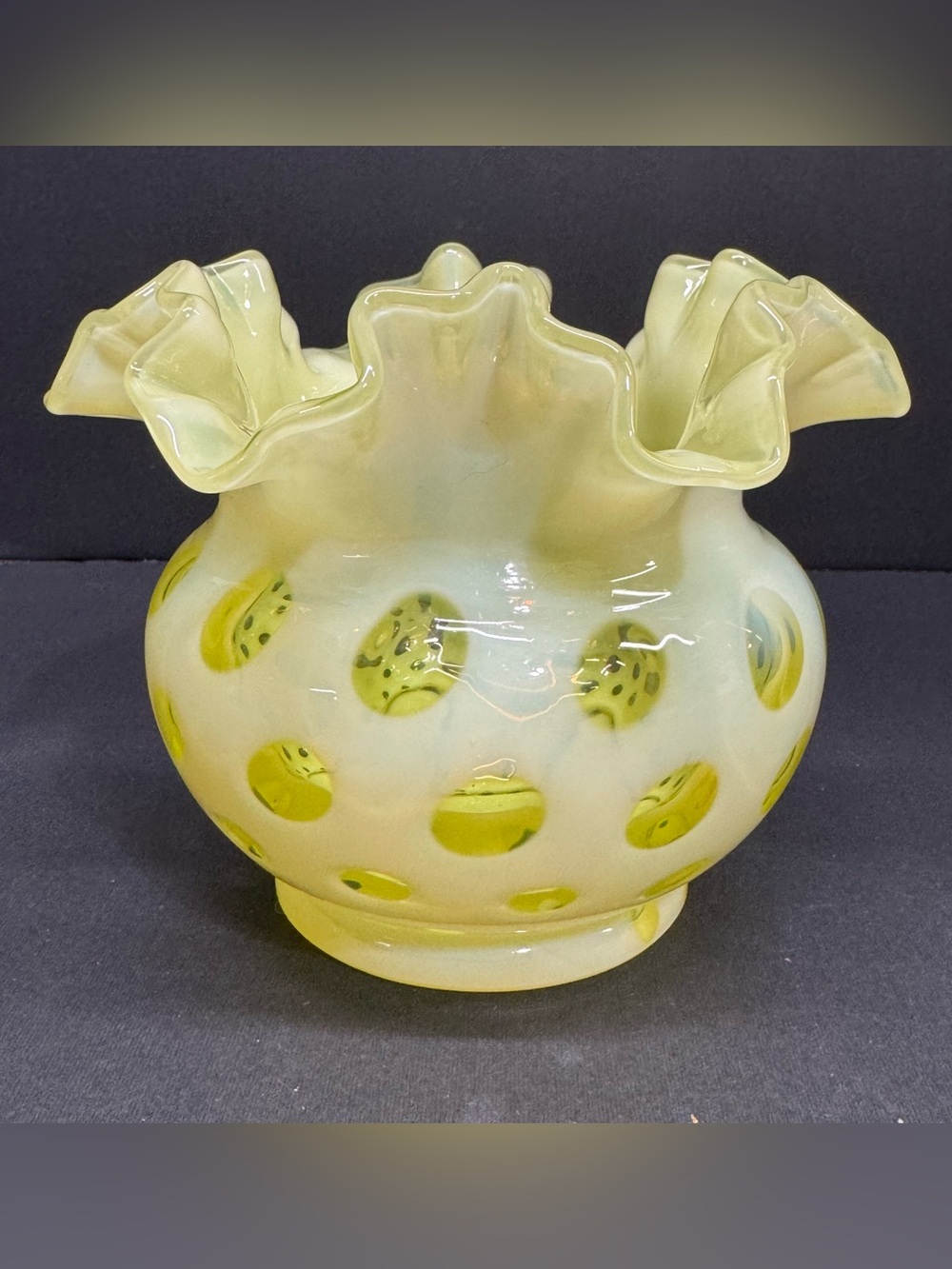 Fenton Topaz Coin Dot Rose Bowl Vase